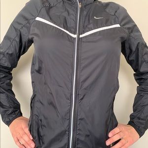 Nike Black S Lightweight Rain Jacket